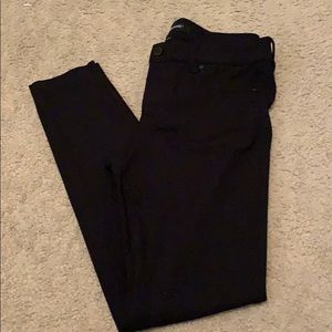 Mid Rise Black Jegging